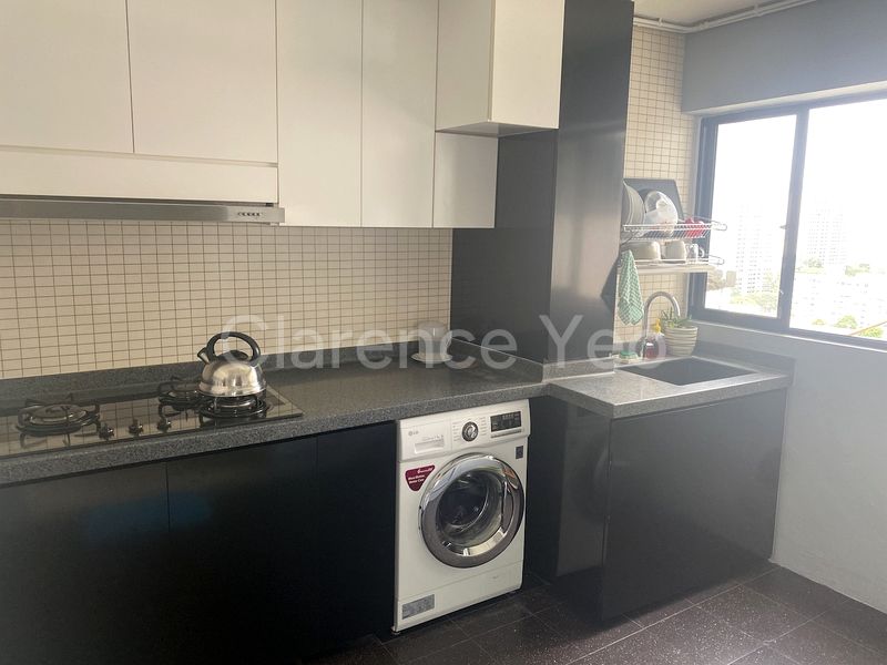 4 Room (4I) HDB for Rent in  191 Lorong 4 Toa Payoh - Image 3